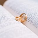 wedding-rings-1284225_1920