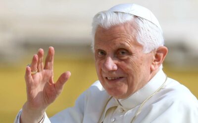 Ratzinger-Benedetto XVI, l’esortazione alla lettura di Gianni Letta.“Joseph Ratzinger/Benedetto XVI. La Ragione dell’uomo sulle tracce di Dio”, di Riccardo Pedrizzi.